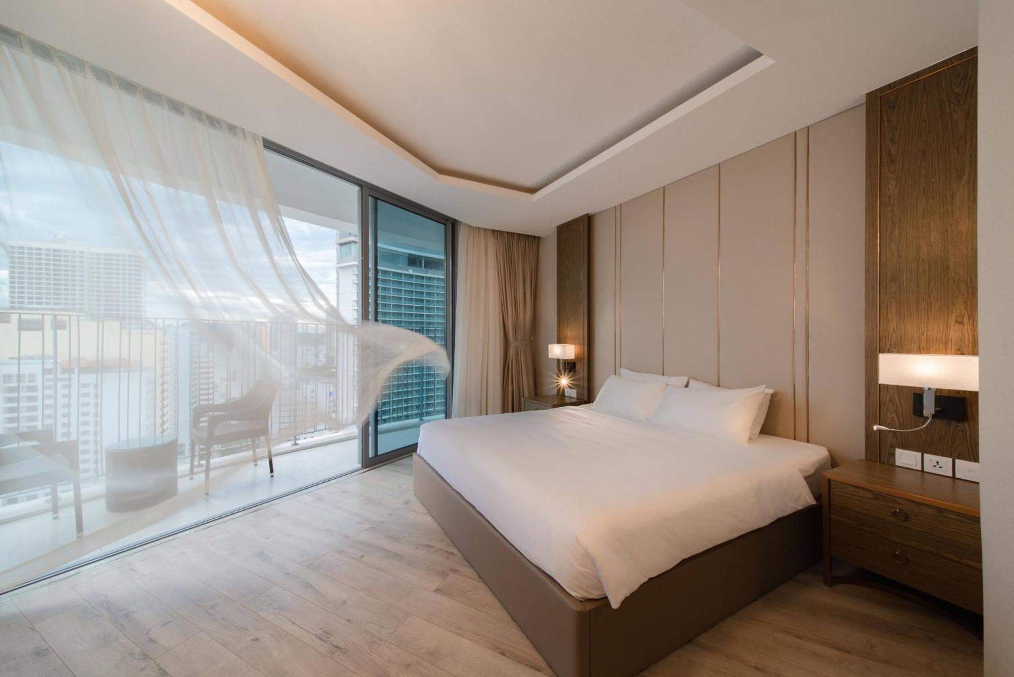 Coastal Panorama Oceanfront Suites Nha Trang Bagian luar foto