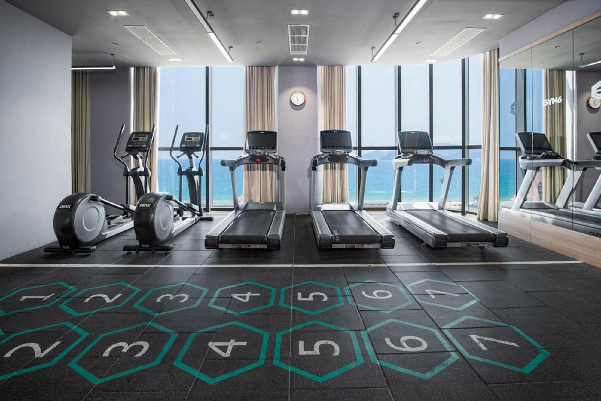 Coastal Panorama Oceanfront Suites Nha Trang Bagian luar foto