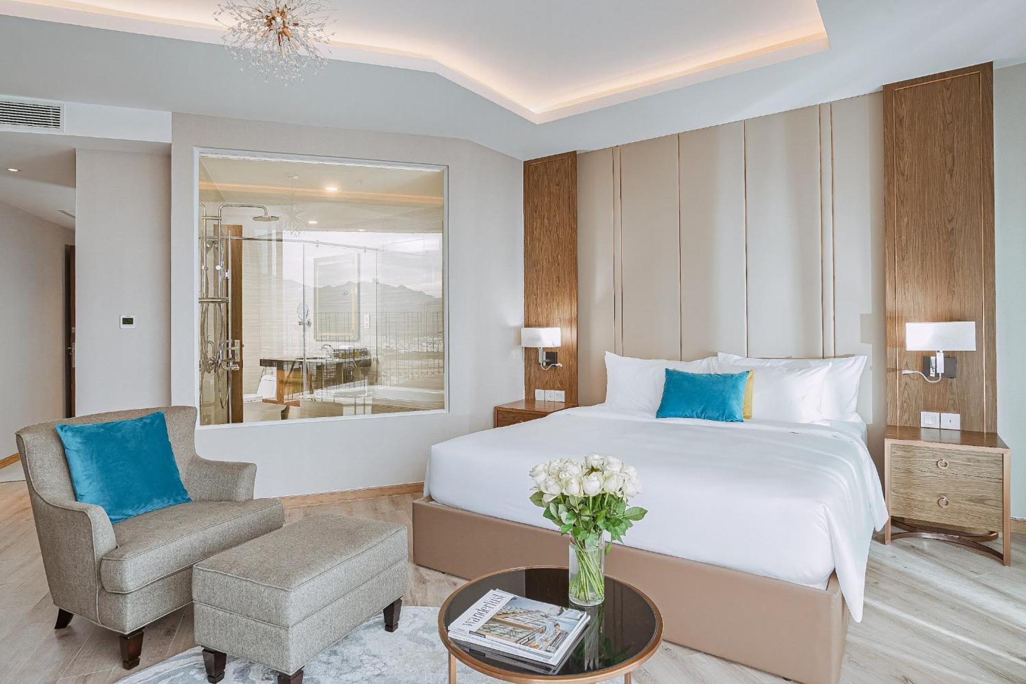 Coastal Panorama Oceanfront Suites Nha Trang Bagian luar foto