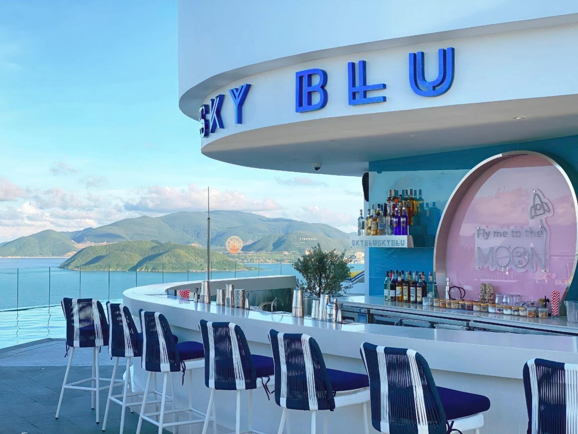 Coastal Panorama Oceanfront Suites Nha Trang Bagian luar foto