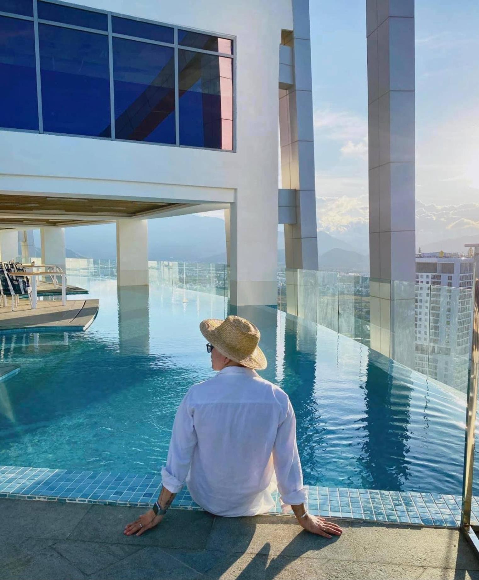 Coastal Panorama Oceanfront Suites Nha Trang Bagian luar foto
